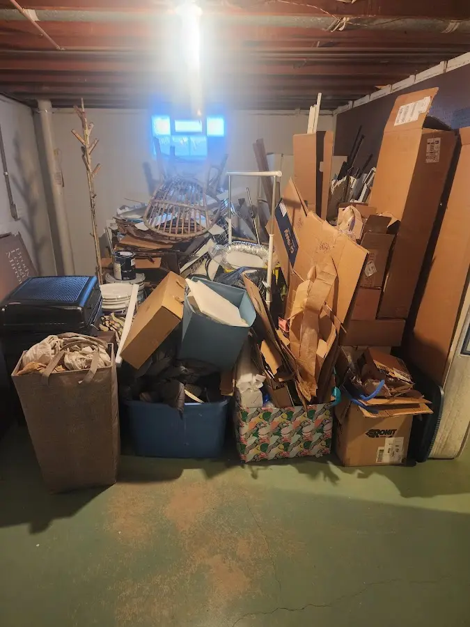 Roll-off dumpster container at job site for 40 Yard Dumpster Rental in Mercer Island